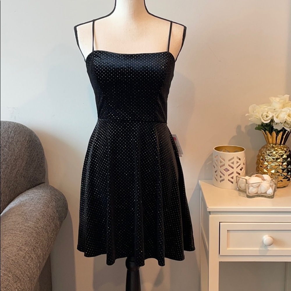 SALE 🛒 💰 B. Darlin Black Dot Tie Bow Back Mini Dress S